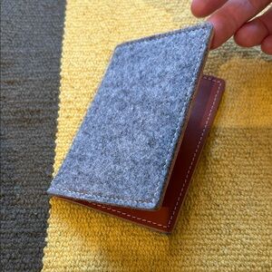 Kyrgies wool and leather wallet, new